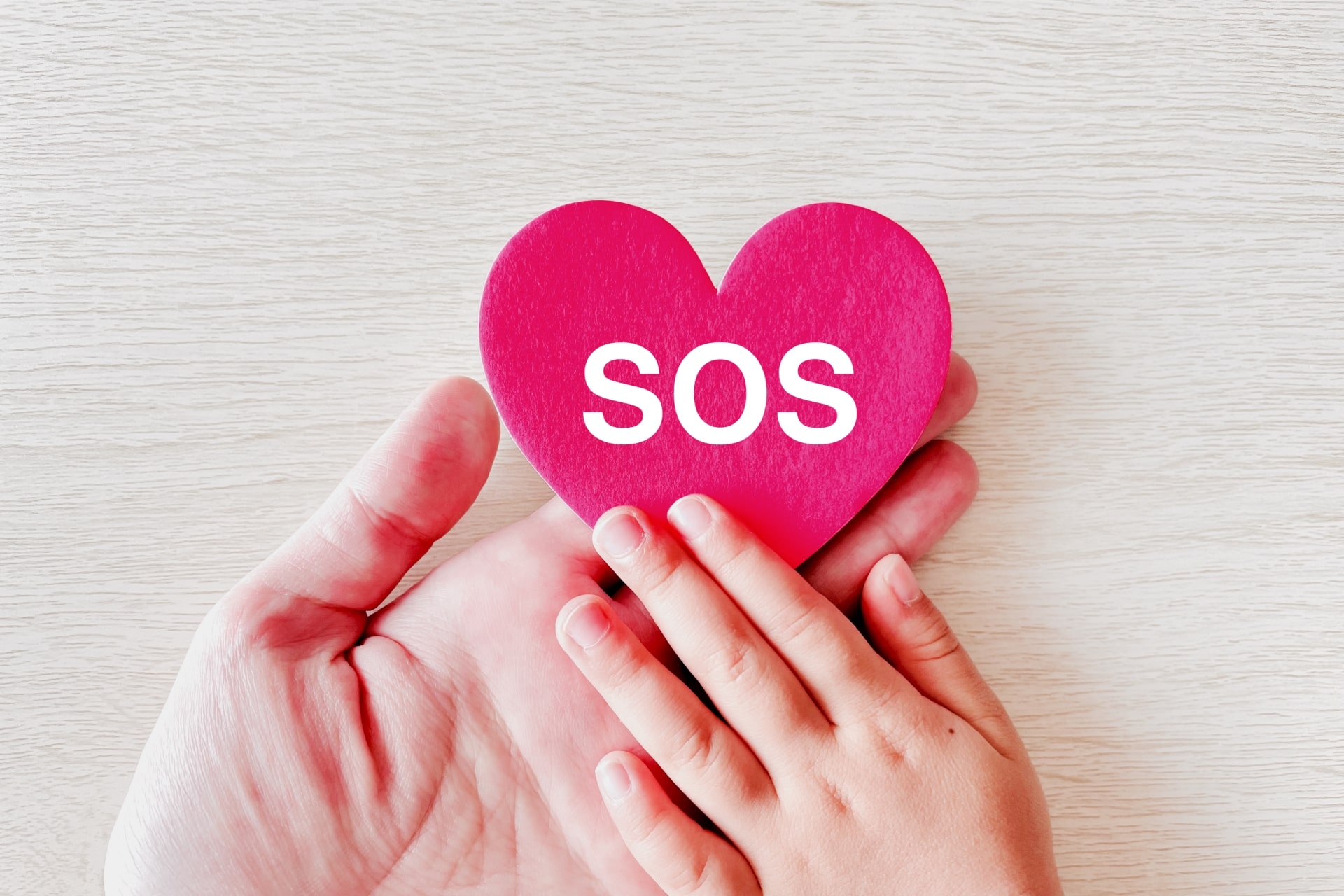 見逃してない？子どもの愛情不足のサイン