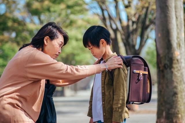自己肯定感を下げる親のNG行動