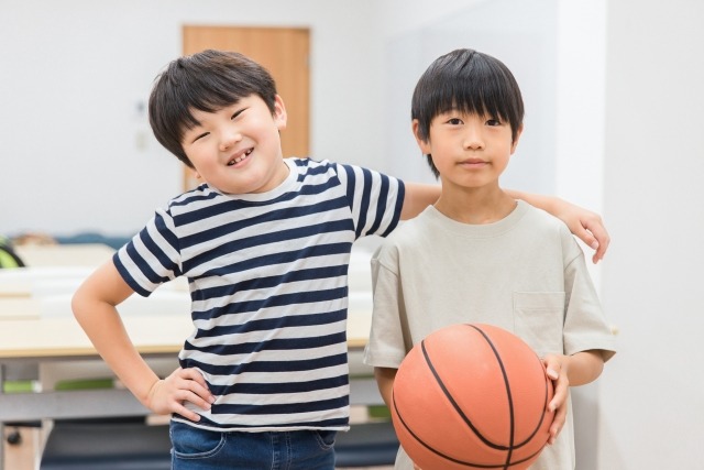 バスケのポジションとは？子どもの役割と適性を知る親向けガイド